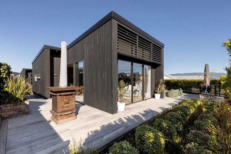 Photo of property in 22 Stingray Drive, Omokoroa, 3114