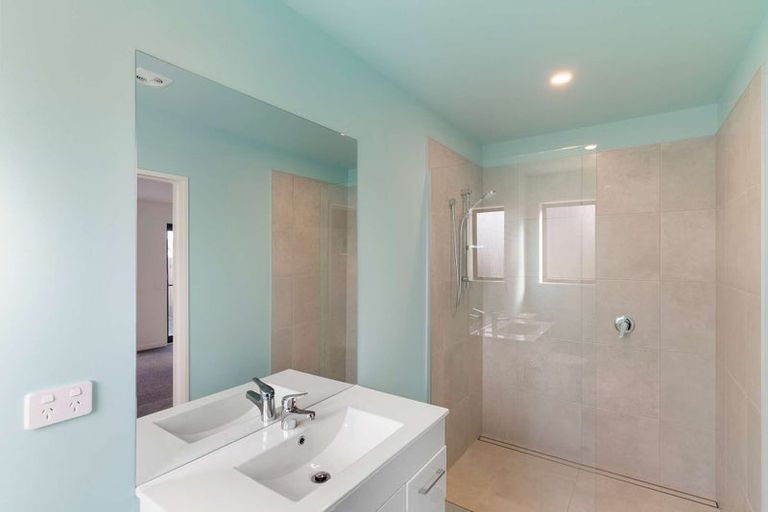 Photo of property in 85b Marine Parade, North New Brighton, Christchurch, 8083