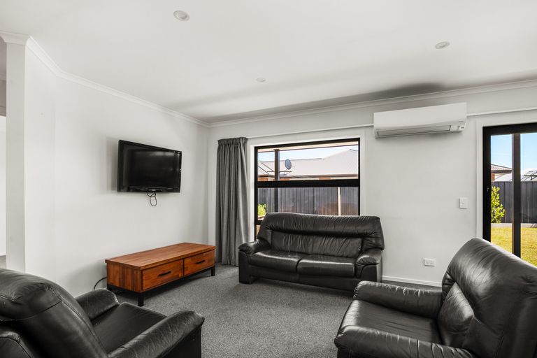 Photo of property in 4 Kinnaird Close, Alexandra, 9320