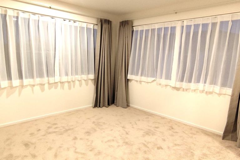 Photo of property in 28 Maugham Drive, Bucklands Beach, Auckland, 2014