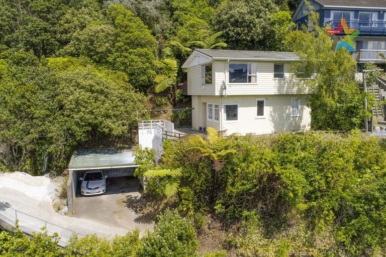 Photo of property in 89 Miromiro Road, Normandale, Lower Hutt, 5010