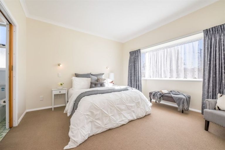 Photo of property in 11 Hart Avenue, Boulcott, Lower Hutt, 5011