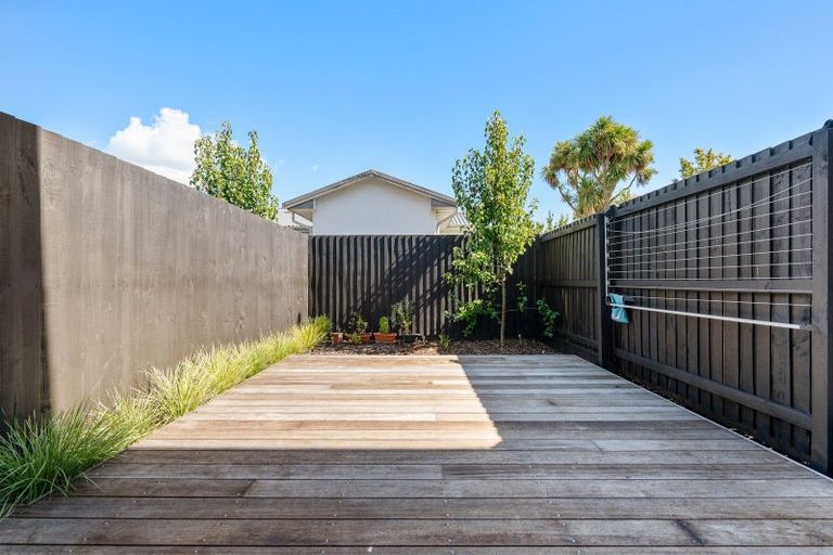 Photo of property in 2/37 Diamond Avenue, Spreydon, Christchurch, 8024