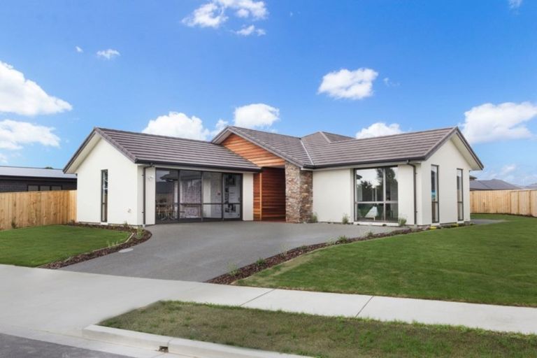 Photo of property in 9 Westpark Boulevard, Rangiora, 7400
