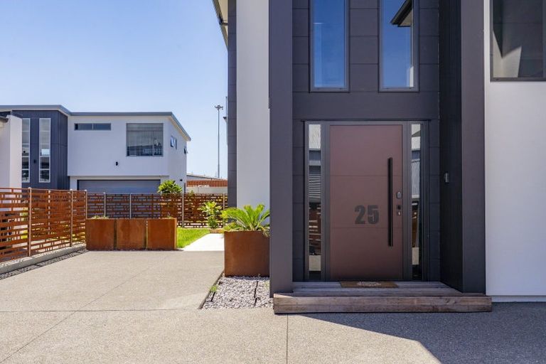 Photo of property in 25 Coronation Street, Ahuriri, Napier, 4110