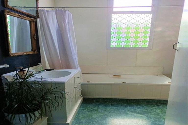 Photo of property in 6 Kopu Road, Wairoa, 4108