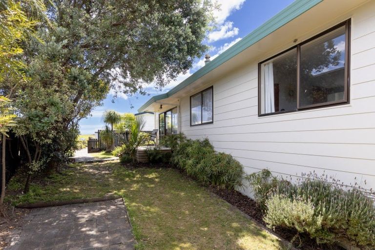 Photo of property in 922b Papamoa Beach Road, Papamoa Beach, Papamoa, 3118