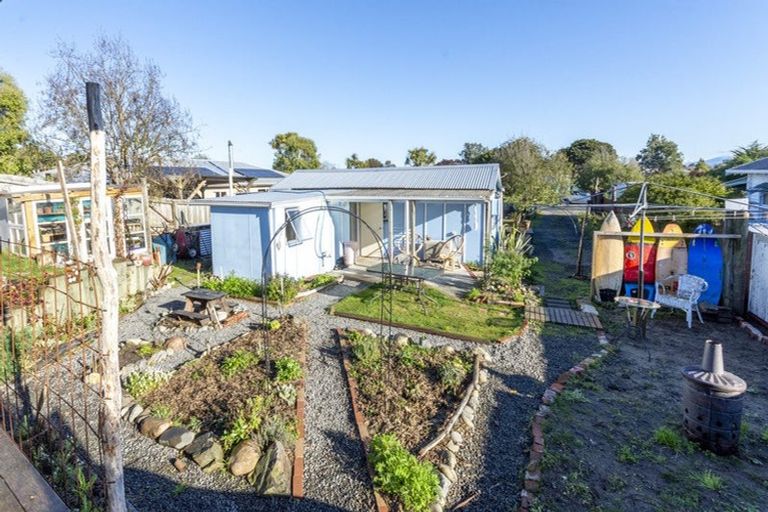 Photo of property in 20 Reserve Road, Waikuku Beach, 7473