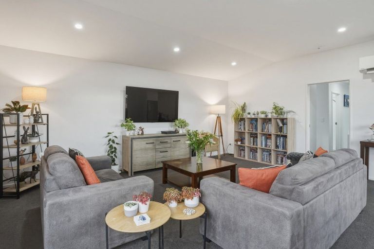 Photo of property in 7b Paterson Road, Mosgiel, 9092