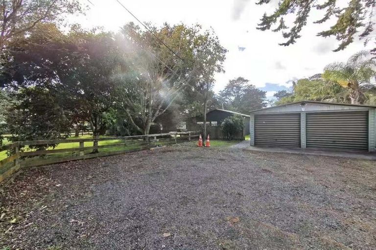 Photo of property in 157 Foster Road, Kumeu, 0891