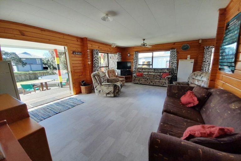 Photo of property in 227 Kenwood Drive, Matarangi, Whitianga, 3592