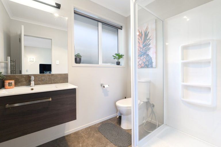 Photo of property in 4 Taffe Crescent, Pyes Pa, Tauranga, 3112