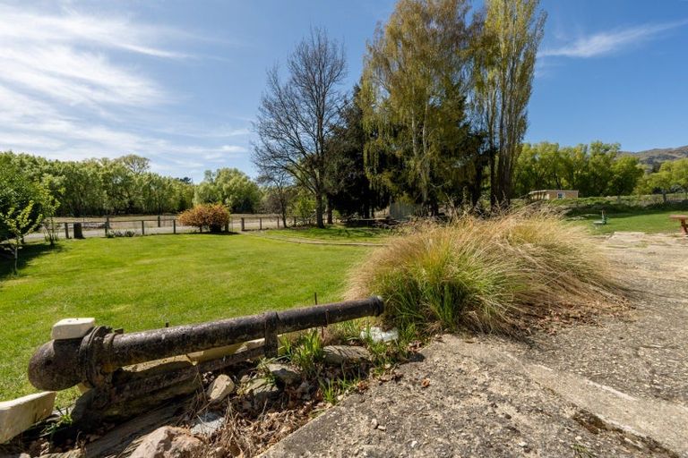 Photo of property in Ledingham Cottage, 46 Mcskimming Road, Patearoa, 9398