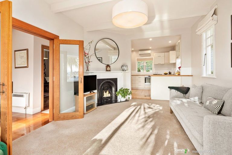 Photo of property in 32 Raroa Road, Kelburn, Wellington, 6012