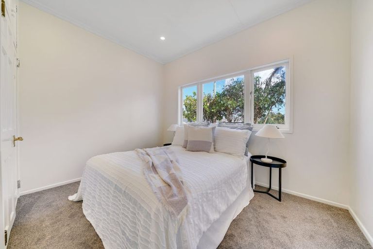 Photo of property in 1/8 Kelvin Road, Papakura, 2110