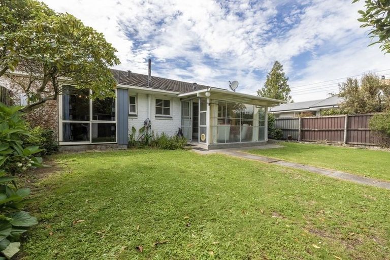 Photo of property in 281 Avonhead Road, Avonhead, Christchurch, 8042