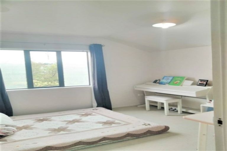 Photo of property in 693 East Coast Road, Browns Bay, Auckland, 0630