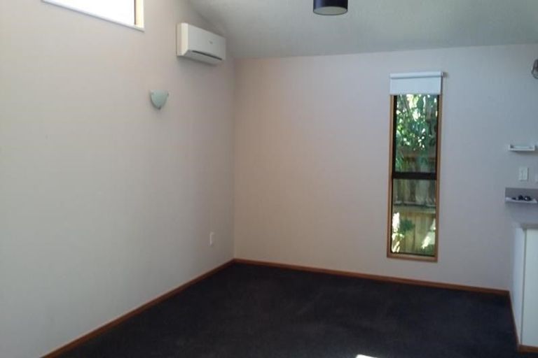 Photo of property in 2/218 Pine Avenue, South New Brighton, Christchurch, 8062