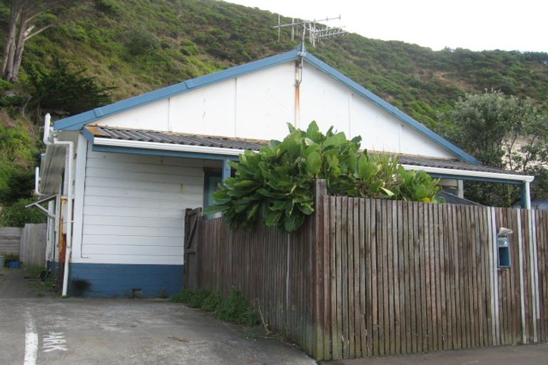 Photo of property in 163a Breaker Bay Road, Breaker Bay, Wellington, 6022