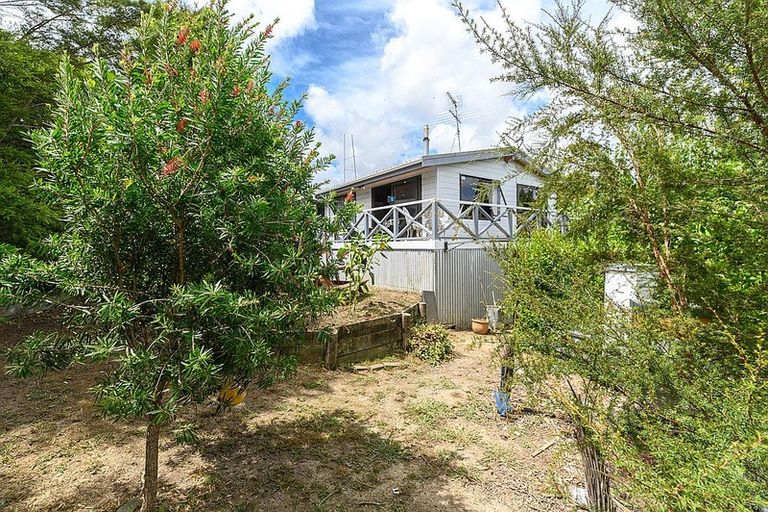 Photo of property in 3 Cantua Close, Totara Heights, Auckland, 2105