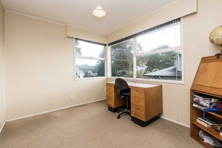 Photo of property in 8 Yeoman Place, Howick, Auckland, 2014