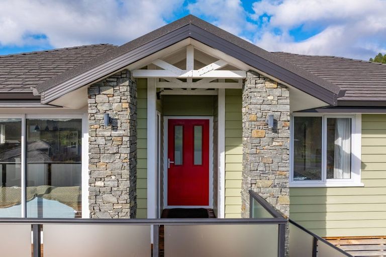 Photo of property in 4 Pukeko Place, Picton, 7220