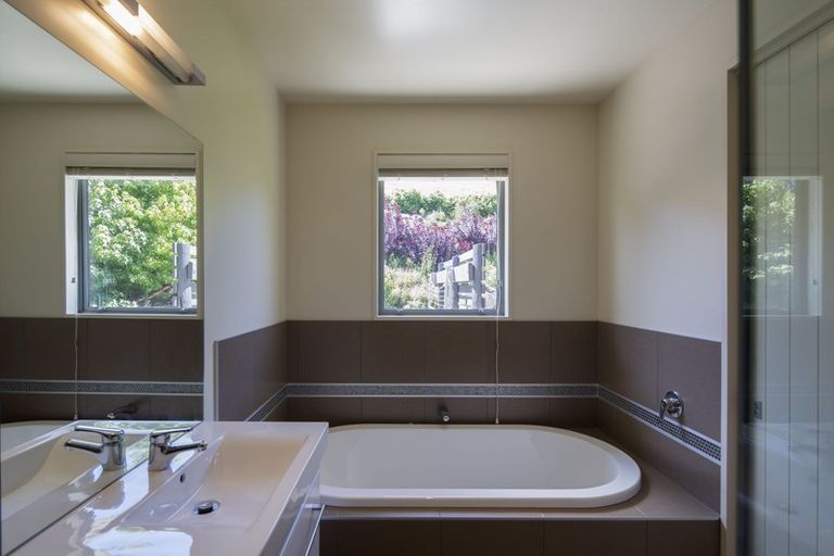 Photo of property in 44 Springbank Grove, Lower Shotover, Queenstown, 9371