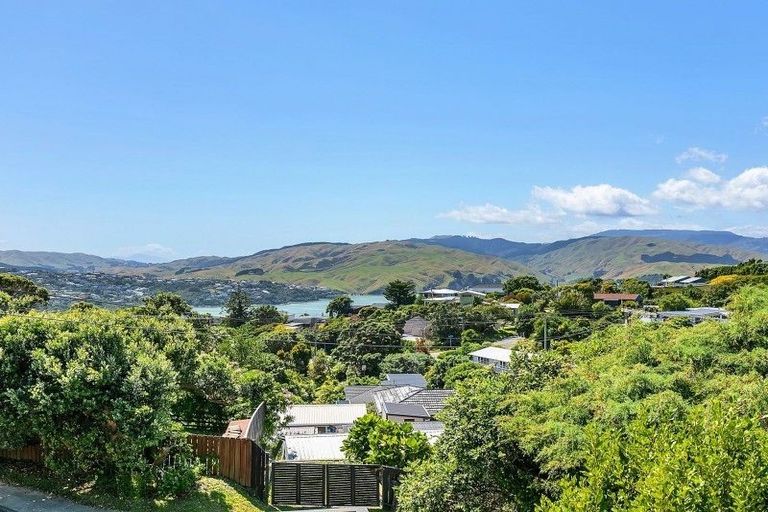 Photo of property in 2 Karoro Place, Paremata, Porirua, 5024