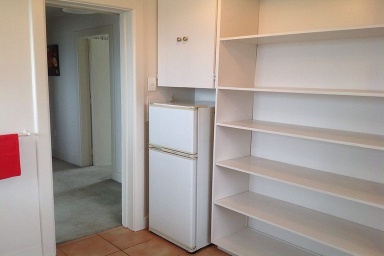 Photo of property in 1-12/48 The Bay Hill, Timaru, 7910