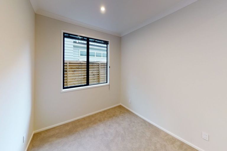 Photo of property in 122 Silverstream Road, Crofton Downs, Wellington, 6035