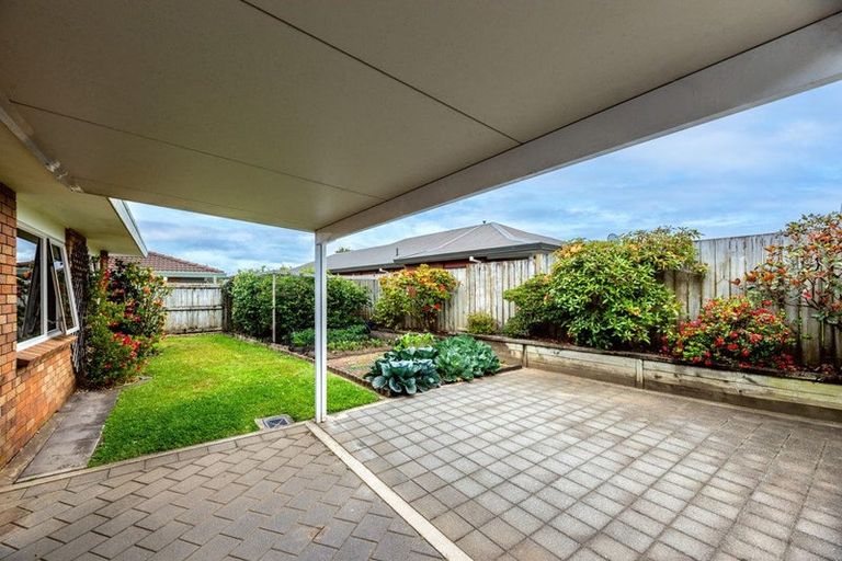 Photo of property in 64 Plateau Heights, Mount Maunganui, 3116