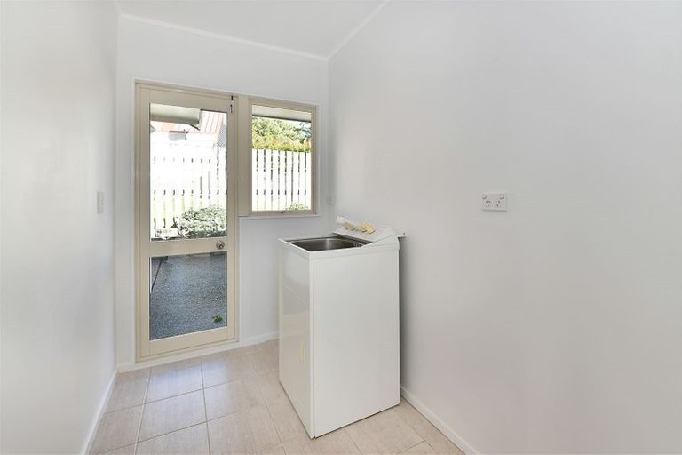 Photo of property in 8 Spinnaker Point, Manly, Whangaparaoa, 0930