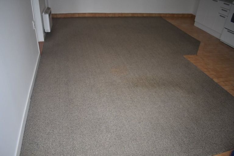 Photo of property in 12 Camelot Place, Glenfield, Auckland, 0629