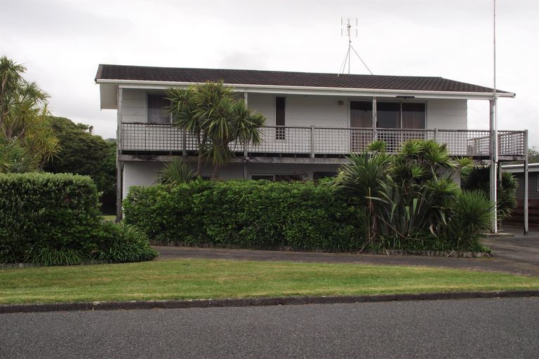 Photo of property in 14 Snell Crescent, Waihi Beach, 3611