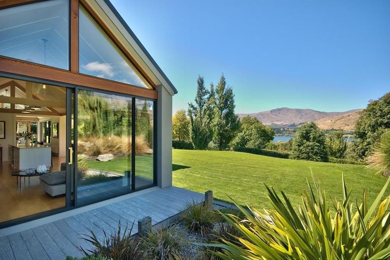 Photo of property in 8 Marshall Avenue, Lake Hayes, Queenstown, 9371