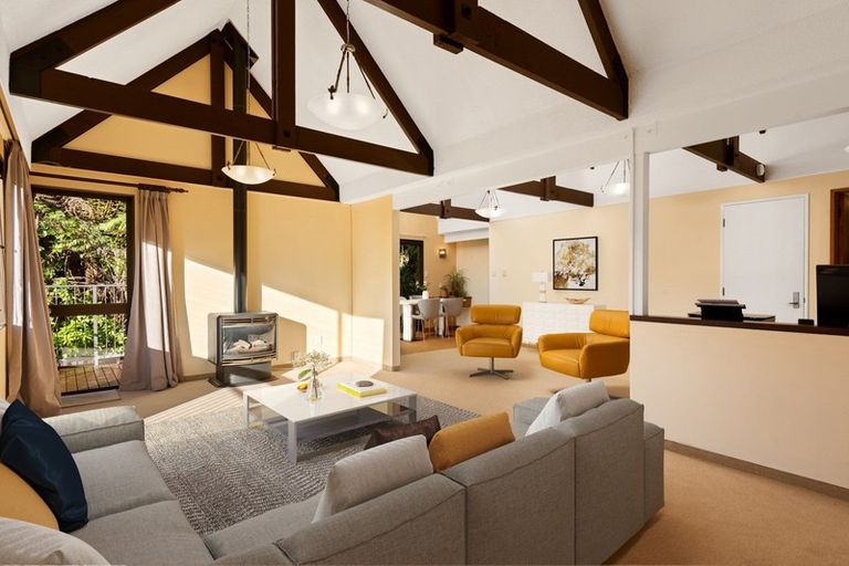 Photo of property in 9b Milton Terrace, Picton, 7220