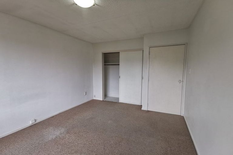 Photo of property in 2/479 Wairakei Road, Burnside, Christchurch, 8053