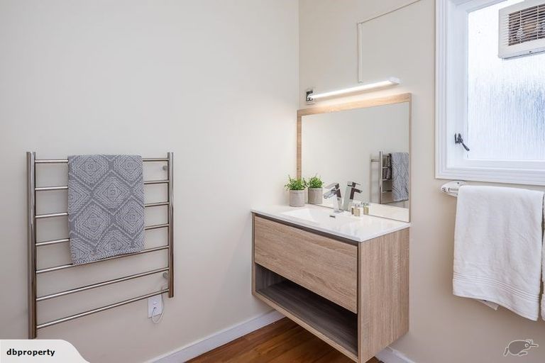 Photo of property in 66 Lohia Street, Khandallah, Wellington, 6035