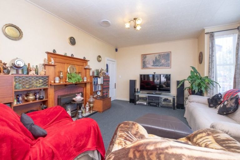 Photo of property in 1 Tauhuri Street, Manaia, 4678