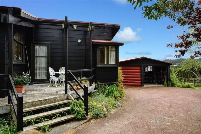 Photo of property in 384 Matua Road, Kumeu, 0891