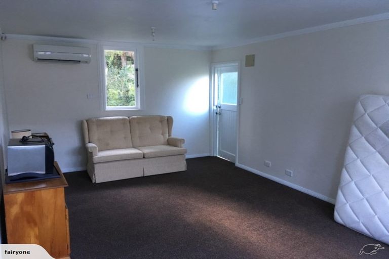 Photo of property in 9 Withers Road, Glen Eden, Auckland, 0602