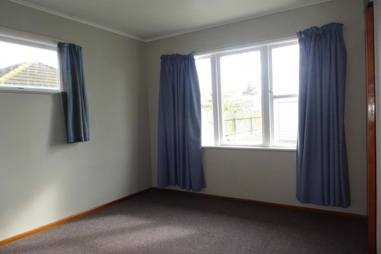 Photo of property in 615 Huia Street, Camberley, Hastings, 4120