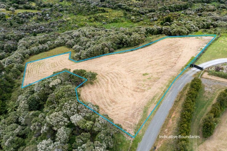 Photo of property in 30 Young Garden Lane, Waimauku, 0881