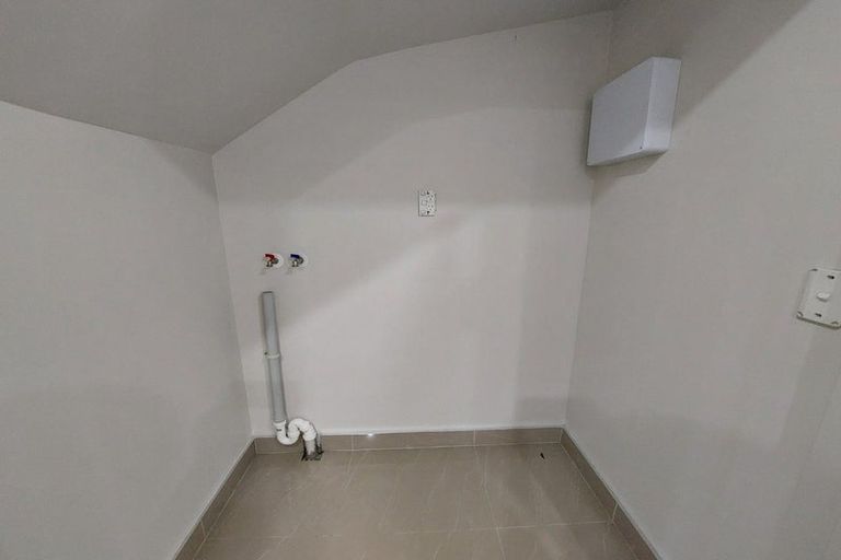 Photo of property in 3/3 Wallson Crescent, Wiri, Auckland, 2104