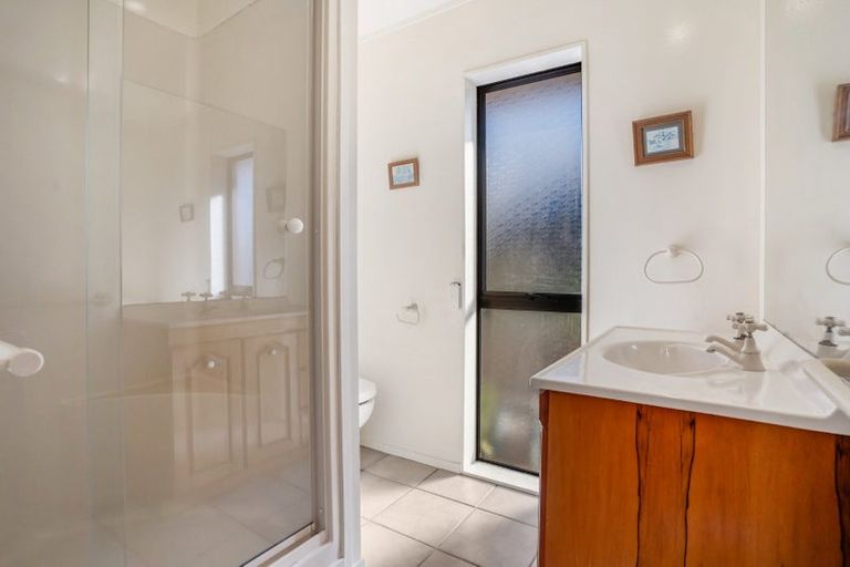 Photo of property in 38 Simmental Crescent, Somerville, Auckland, 2014