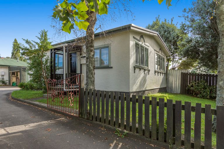 Photo of property in 11a Henderson Crescent, Parkvale, Tauranga, 3112