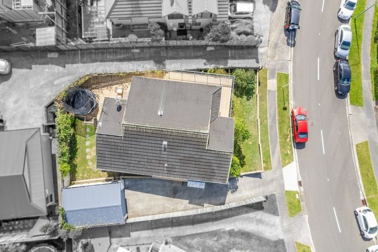 Photo of property in 1/150 Tirohanga Road, Tirohanga, Lower Hutt, 5010