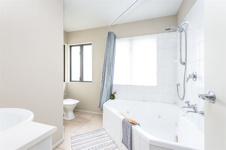 Photo of property in 126 Sherborne Street, St Albans, Christchurch, 8014