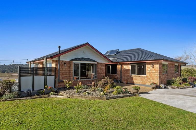 Photo of property in 910 Wainui Road, Wainui, Opotiki, 3198