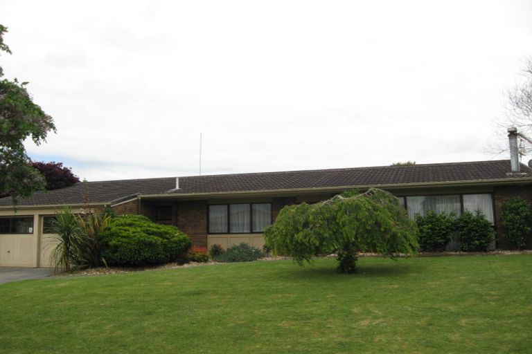 Photo of property in 4 Jessika Place, Conifer Grove, Takanini, 2112